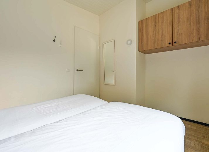 Side view of Detached house in Hollum, Ameland with spacious porch and views of the nature of the Wadden Islands.