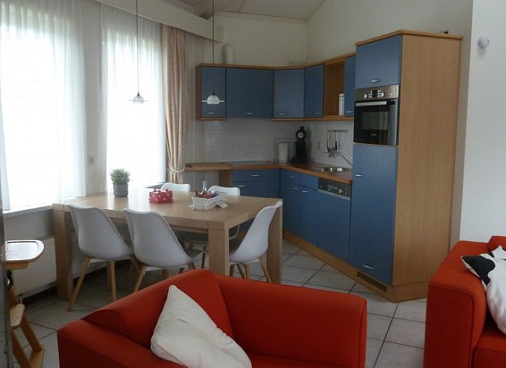 Fairway-Ferienhaus mit grner Umgebung in Hollum, Ameland, Watteninseln.