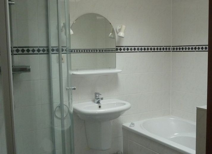 Fairway-Ferienhaus mit grner Umgebung in Hollum, Ameland, Watteninseln.