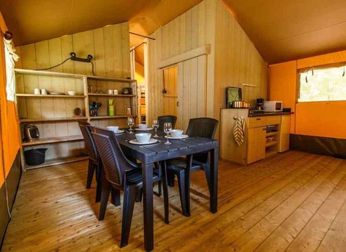 Guest house 0403238 - Tent house Ameland - Safaritent incl. sanitair