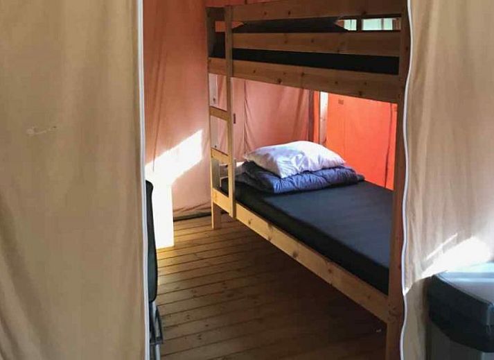 Guest house 0403238 - Tent house Ameland - Safaritent incl. sanitair