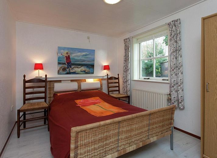 Guest house 040409 - Holiday property Ameland - Fairytale Cottage in Nes Friesland with garden and terrace