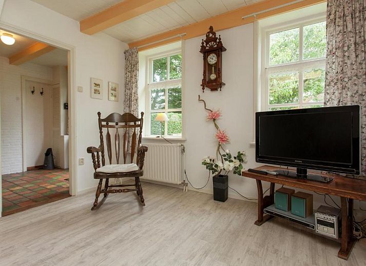 Guest house 040409 - Holiday property Ameland - Fairytale Cottage in Nes Friesland with garden and terrace