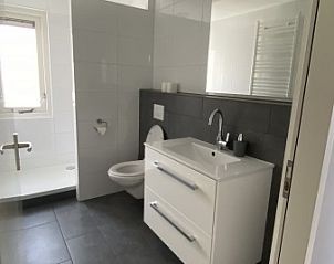 Unterkunft 01011034 - Ferienhaus Texel - Luxe 8 persoons &#8216;Golf Villa Texel&#8217; vlakbij zee