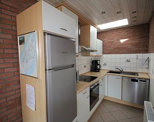 Voll ausgestattete Kche im Ferienhaus Slufterhoek 122, De Cocksdorp, Texel, mit modernen Gerten und viel Licht.