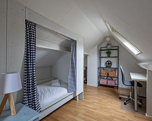 Gezellige kinderkamer in Kikkertstraat 065, vakantiehuis De Cocksdorp Texel met speelse inrichting.