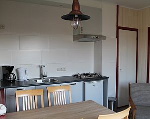 Moderne Kche im Ferienhaus Onder de vuurtoren 115, De Cocksdorp, Texel mit allen modernen Annehmlichkeiten.