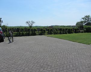 Gerumiger Parkplatz mit Aussicht am Ferienhaus Duinviooltje, Texel, De Cocksdorp.