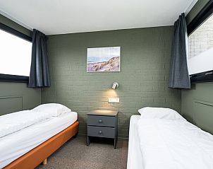 Second bedroom with single beds in Holiday home 30A, De Cocksdorp, Texel.