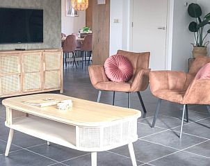 Modern furniture in the interior of Holiday Home De Vuurtoren, De Cocksdorp, Texel.
