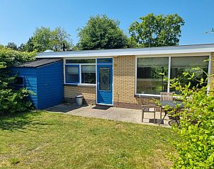 Vakantiehuis Bungalow 174 - Zilt Zand op Texel met ruime tuin en uitnodigend terras bij Bungalowpark Tamarisk.