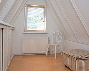 Gemtlicher Dachboden im Ferienhaus Slufterduin 076, De Cocksdorp, Texel, ideal fr Entspannung oder zustzlichen Stauraum auf den Watteninseln.