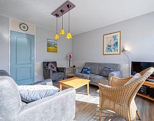 Gemtliche Sitzecke im Ferienhaus Slufterhoek 180, De Cocksdorp, Texel, ideal zum Entspannen.