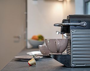 Karte von Sluftervallei 6-Personen-Mobilheim in De Cocksdorp, Texel, mit Aufteilung der Zimmer und Einrichtungen.