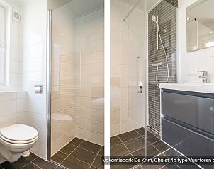 Luxurises Badezimmer im Chalet Typ Vuurtoren de Luxe, De Cocksdorp, Texel mit modernen Annehmlichkeiten.