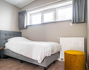 Cozy single room in Type C Apartment de Stoeterij, De Cocksdorp, Texel, ideal for a relaxing stay.