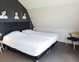 Comfortable bedroom in vacation home Frederik and Lodevika, De Cocksdorp, Texel.