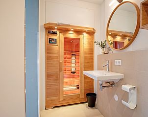 Sauna im Ferienhaus De Razende Bol, De Cocksdorp auf Texel.