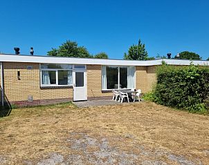 Bungalow 178 on Bungalowpark Tamarisk Texel with spacious garden and terrace in De Cocksdorp, Wadden Islands.