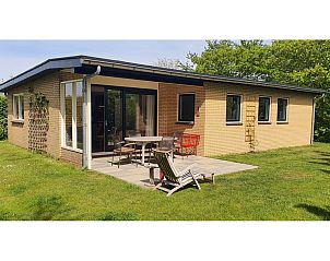 Bungalowpark Slufteroord - Holiday home Slufteroord 312 with garden and terrace in De Cocksdorp, Texel.