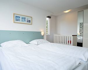 Guest house 010147 - Holiday property Texel - Luxe Villa Texel  8-10 personen met Sauna Krim 95