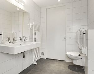 Guest house 010171 - Bungalow Texel - Sluftervallei | 10-persoons bungalow - Extra toegankelijk | 