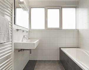 Guest house 010171 - Bungalow Texel - Sluftervallei | 10-persoons bungalow - Extra toegankelijk | 