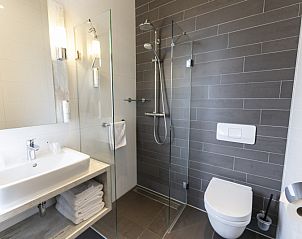 Guest house 01021025 - Holiday property Texel - Tweepersoons kamer met balkon - Douche/toilet