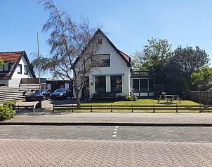 Verblijf 01021033 - Vakantiewoning Texel - Tweepersoons kamer 01 met gedeelde badkamer