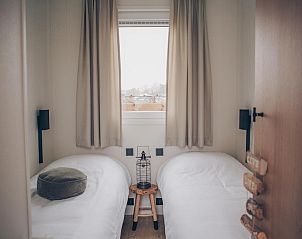 Cozy second bedroom in Chalet Bregkoog 119 on Texel, ideal for children in De Koog, Wadden Islands.