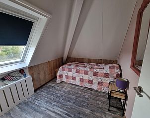Single room in Residence California - Geborchenheit - 361, vacation home on Texel, with cozy furnishings.