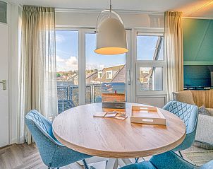 Modern kitchen in Apartment Zeedistel 22, De Koog, Texel with all necessary appliances.