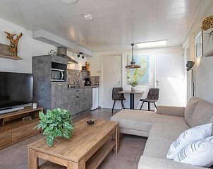 Moderne Kche und Essbereich im Duo-Bungalow, Ferienhaus in De Koog, Texel auf den Watteninseln.
