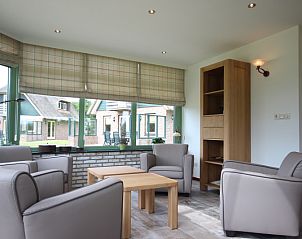 Cozy sitting area in Villa with Serre, vacation home on Texel.