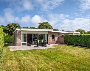 Bungalow 31 in De Koog, Texel mit groer Terrasse und grnem Garten, ideal fr einen erholsamen Urlaub auf den Watteninseln.