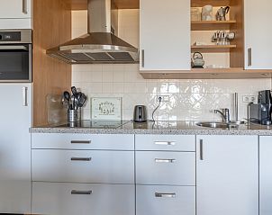 Voll ausgestattete Kche in Apartment Juliana 116 Zeezicht, De Koog, Texel mit modernen Gerten.