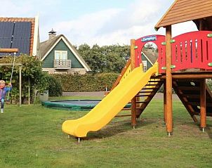 Guest house 01022526 - Holiday property Texel - 6 Persoons luxe villa met serre en sauna