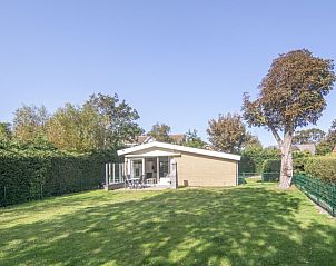 Grote tuin met veel privacy bij bungalow Californiweg 142, De Koog, Texel, Waddeneilanden.