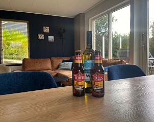 Enjoying local drinks at De Duinven vacation home De Koog Texel