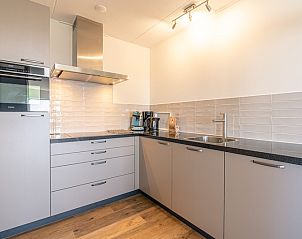 Moderne Kche in Appartement Juliana 150 Zeezicht, De Koog Texel, komplett ausgestattet.
