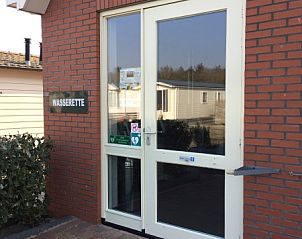 Laundry facilities at Chaletpark Bregkoog, De Koog, Texel, for convenience during your stay.