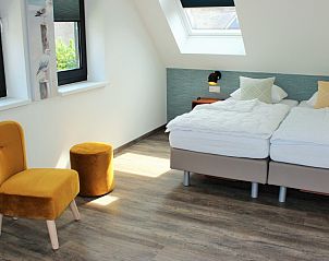 Sleeping space with lots of light in 6 Pers.Landhuis de Luxe Eldorado Texel, De Koog.