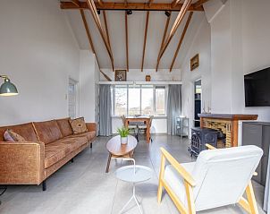 Gemtliche Sitzecke in Het Paviljoen, modern eingerichtetes Ferienhaus in De Koog, Texel.