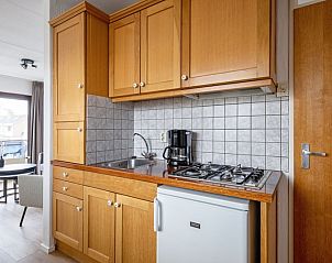 Voll ausgestattete Kche in Zwei Personen Wohnung gro - erster Stock, De Koog, Texel, ideal fr kulinarische Erlebnisse.