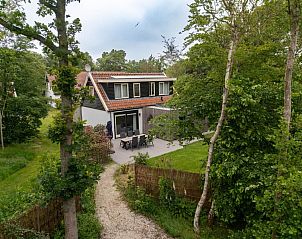 Aerial photo of Springtij Estate - Stulpje in De Koog Texel surrounded by nature.