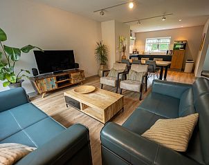 Stylish living room in Landgoed Springtij - Stulpje vacation home on Texel with lots of light.