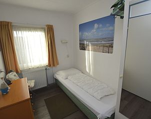 Modern bathroom in Motel Texel - Apartment 315/1T, De Koog, Texel with spacious shower and stylish sink.
