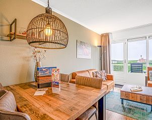 Dining area overlooking nature in Apartment Juliana 136 Island and Sea View, De Koog, Texel.