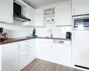 Fully equipped kitchen in Apartment Juliana 136 Island and Sea View, De Koog, Texel.