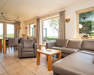 Spacious open living space in Villa pet-free, De Koog, Texel overlooking nature.